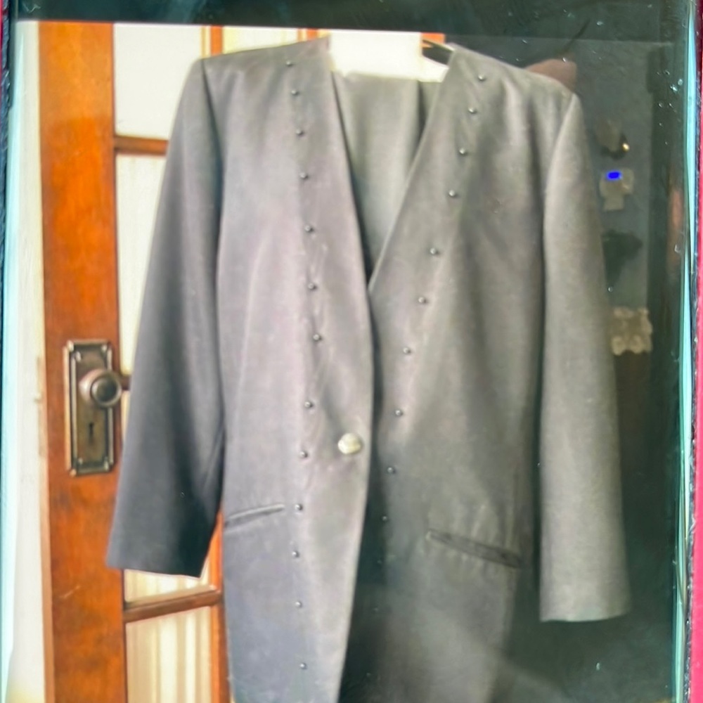 MOVING SALE NO HAGGLING J P FALL BLACK 18 JACKET & SKIRT SET W/BEAD TRIM DESIGN